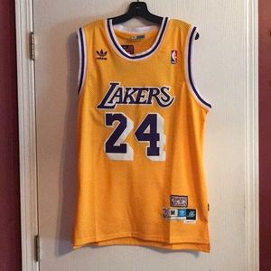 Kobe Bryant #24 throwback Lakers jersey Sz:M